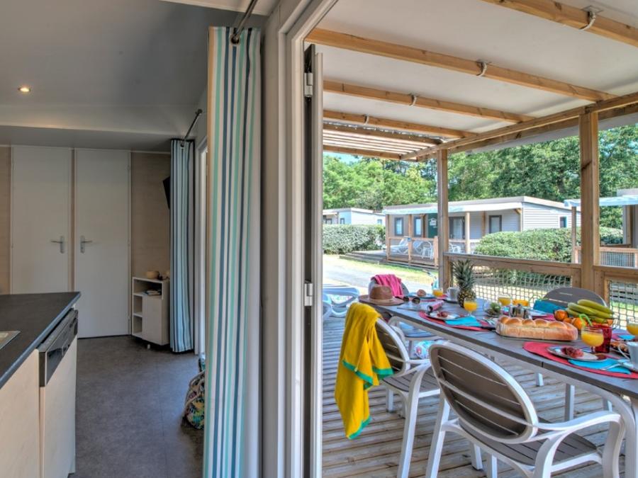 Mobilhome 6 personnes - Homeflower Premium 35m² (3 chambres) + CLIM + terrasse semi-couverte + TV + draps + serviettes 2