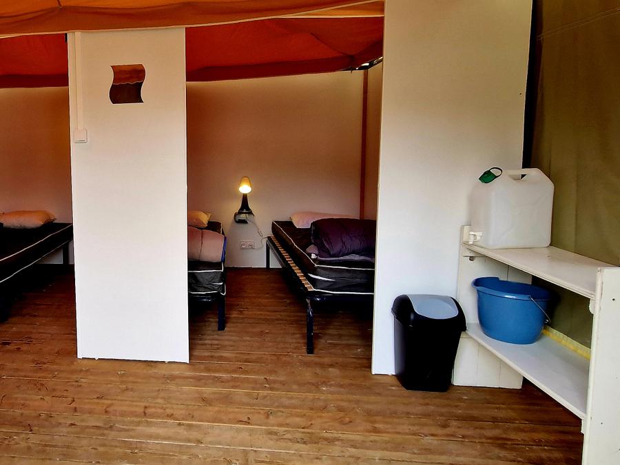 Bungalow toilé 4 personnes - Basic Lodge 1