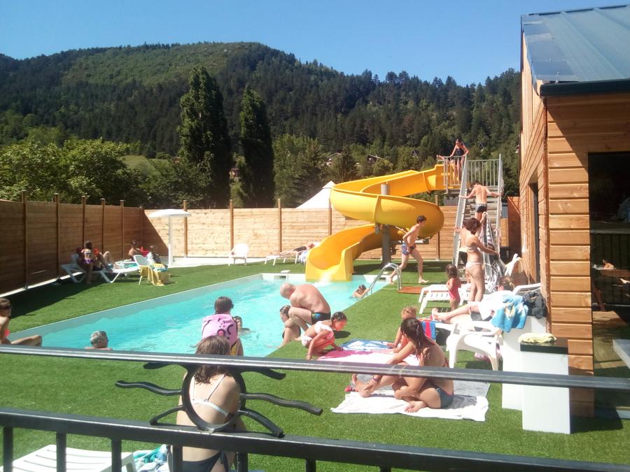 Camping Les Chalets du Lac Belcaire 4*