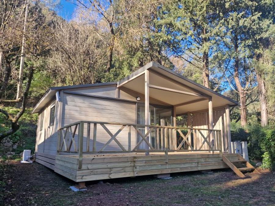Chalet 5 personnes - Chalet Confort Mimosa (2 ch -5 pers max) 28 m² + terrasse + local rangement 0