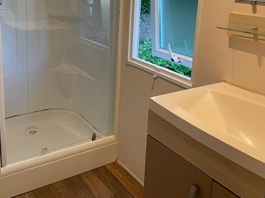Mobilhome 4 personnes - 2 chambres 4 pers-quartier premium 5