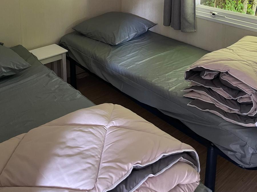 Mobilhome 4 personnes - 2 chambres avec grande pelouse et terrasse ensoleilée! 7