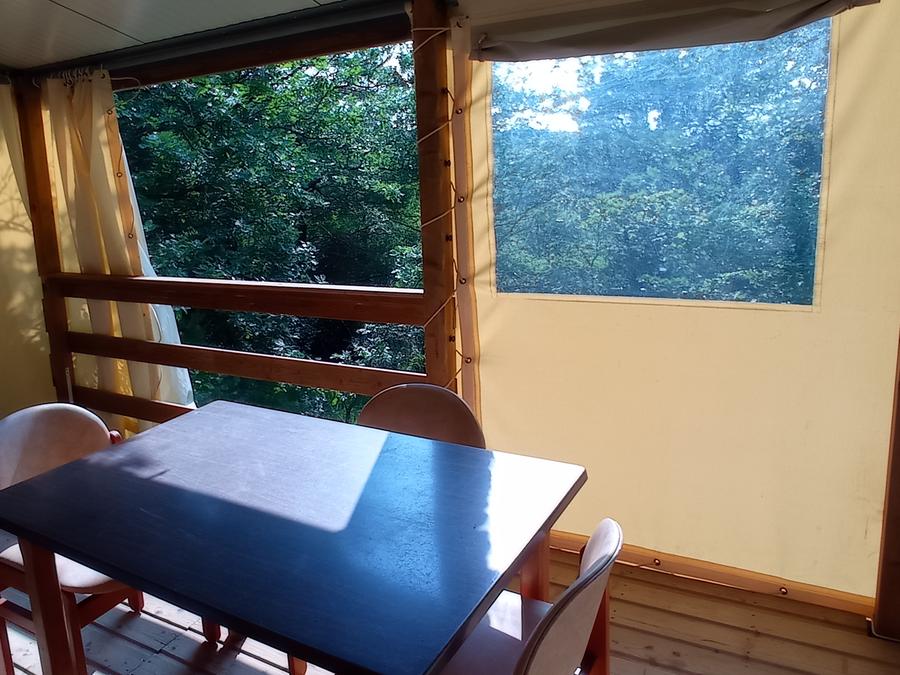 Tente en toile et en bois 4 personnes - Tithome sans sanitaire (dimanche à dimanche du 07/07/24 au 01/09/24) 4 pers. 3