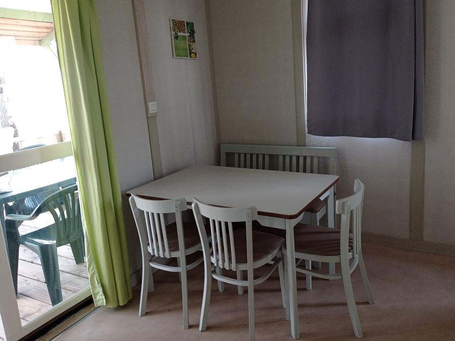 Chalet 5 personnes - 2 chambres (samedi à samedi du 06/07/24 au 31/08/24) 5 pers 2