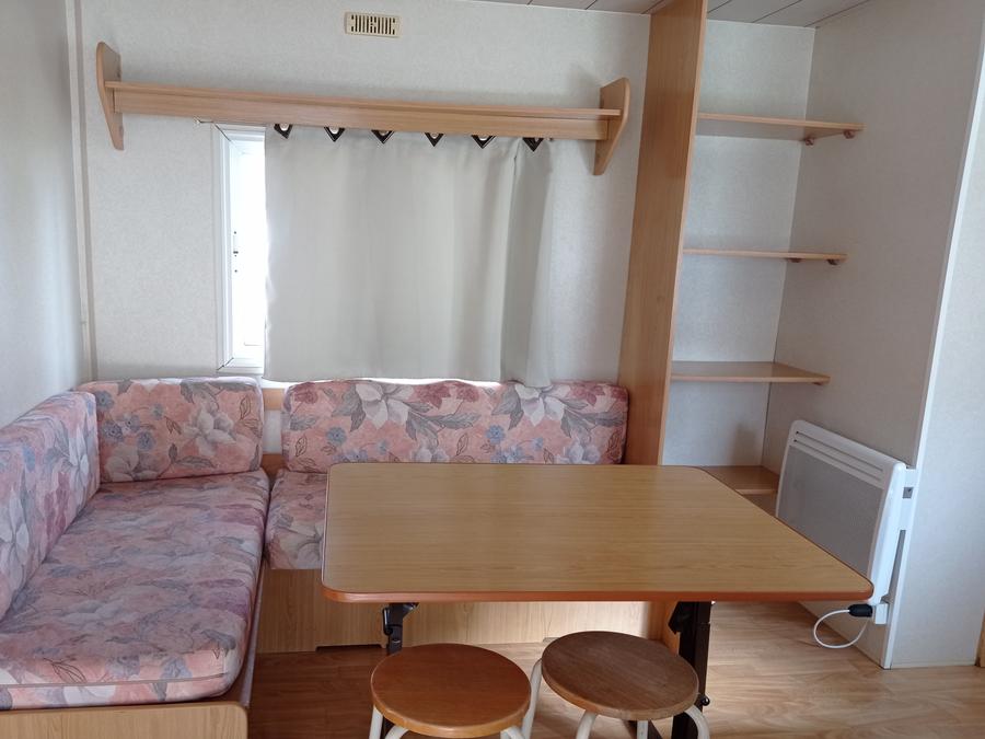 Mobilhome 4 personnes - 2 chambres (samedi à samedi du 06/07/24 au 31/08/24) 4 pers. 2
