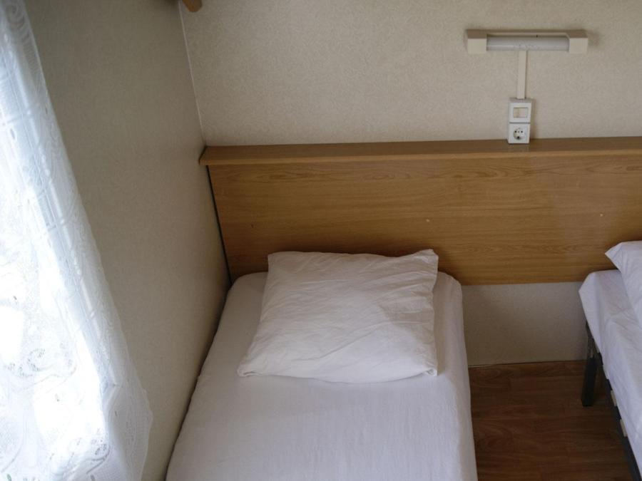 Mobilhome 4 personnes - 2 chambres (samedi à samedi du 06/07/24 au 31/08/24) 4 pers. 1