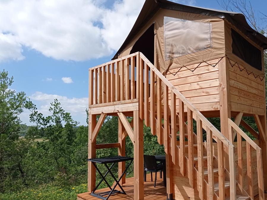 Hébergement 2 personnes - Cabane sur pilotis 1/2 pers. - (3 nuits minimum en Juillet et Août) 6
