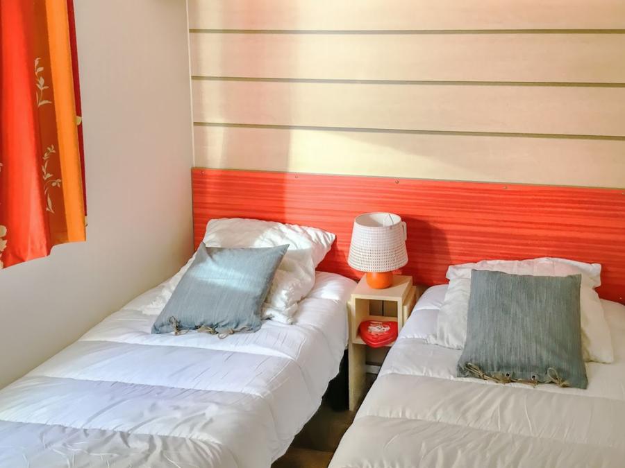 Mobilhome 4 personnes - 2 chambres CONFORT + 15