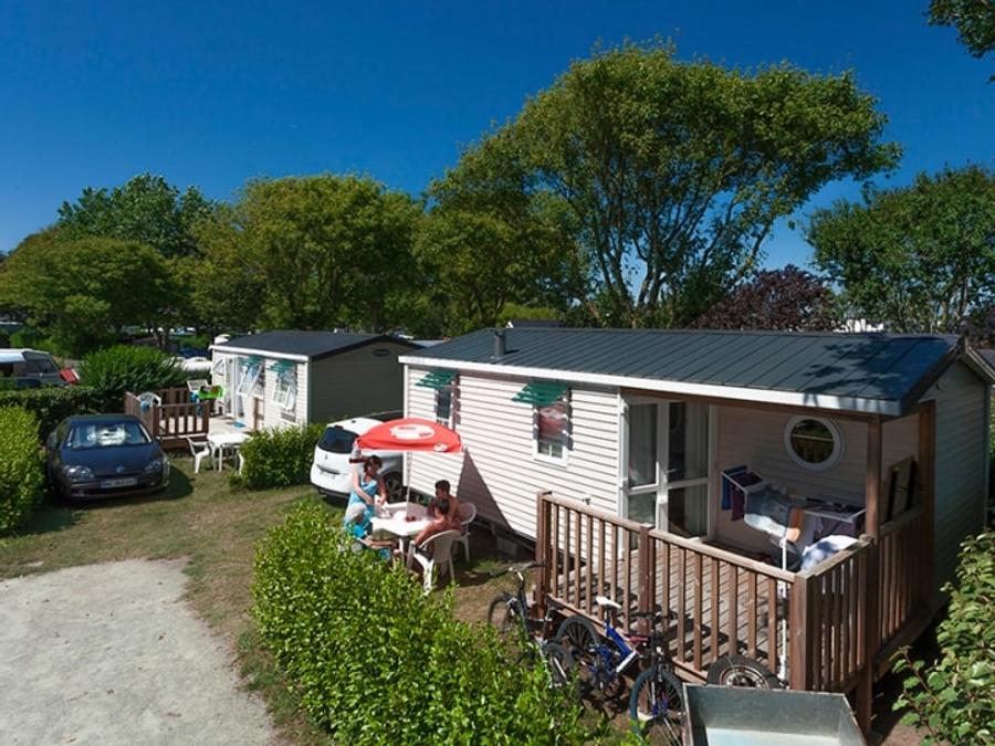 Mobilhome 4 personnes - 2 chambres + terrasse semi couverte 7.80 x 3.70 m 0