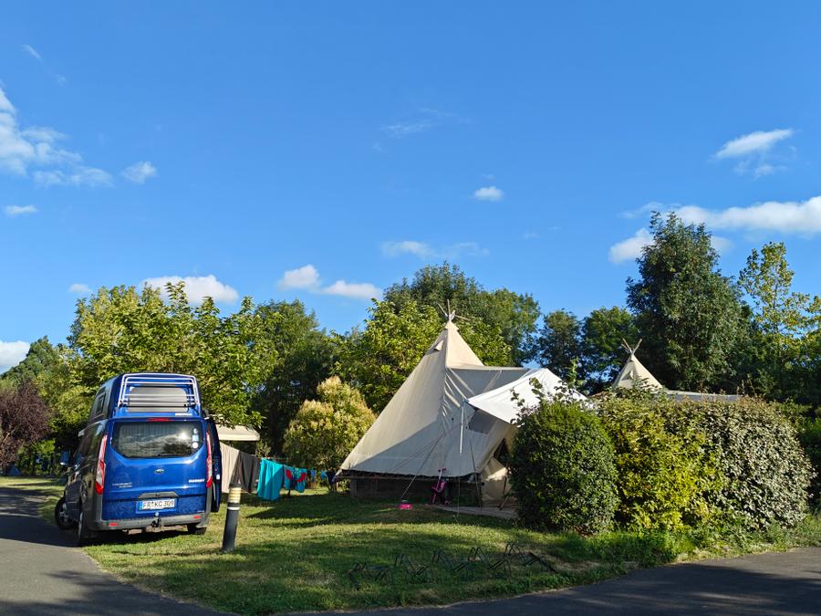 Tente en toile et en bois 2 personnes - Tipi - sans sanitaires 6