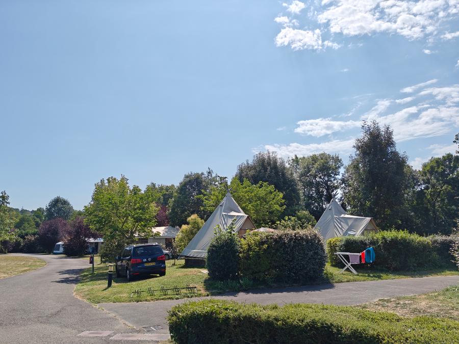 Tente en toile et en bois 2 personnes - Tipi - sans sanitaires 7