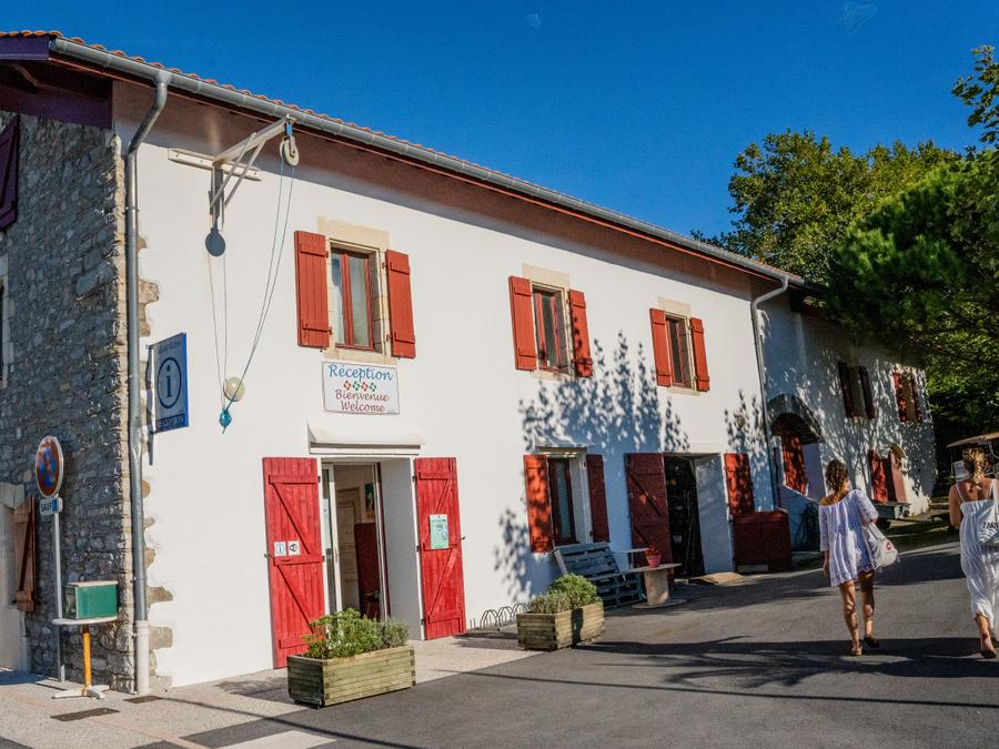 Camping Harrobia, 3*