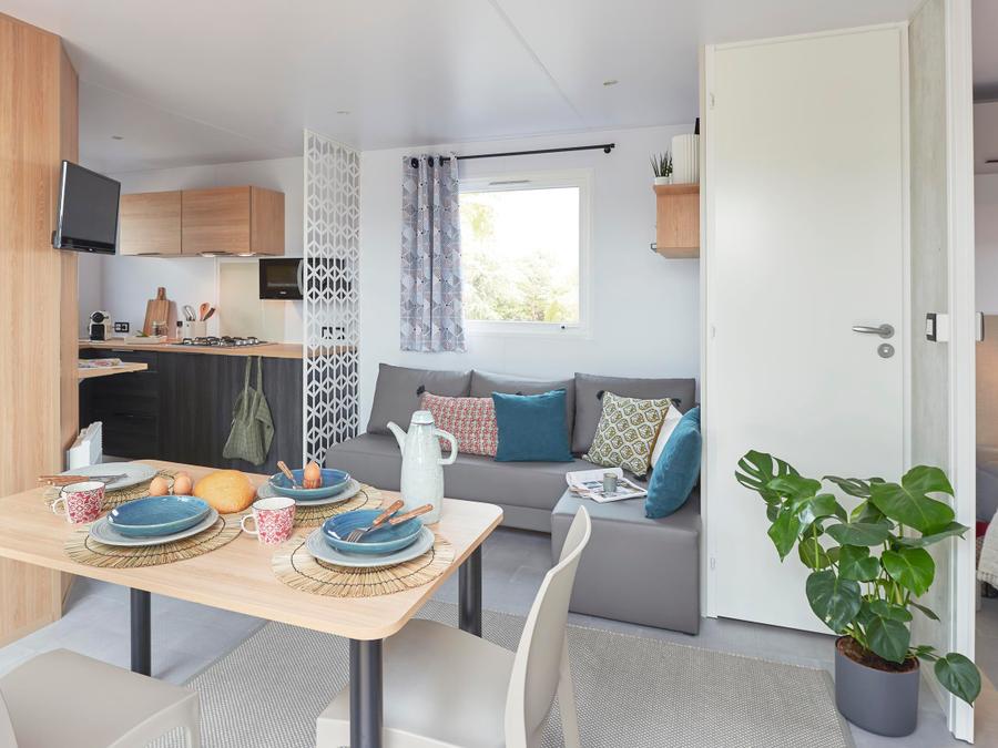 Mobilhome 4 personnes - MOBIL-HOME SAVANAH 30M² avec terrasse semi couverte 0