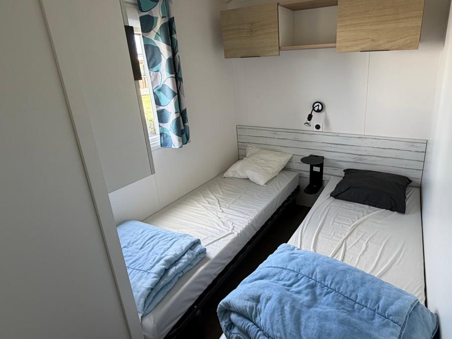 Mobilhome 8 personnes - MOBILE HOME NIRVANA QUATTRO 4 chambres 40m² avec terrasse semi couverte 8