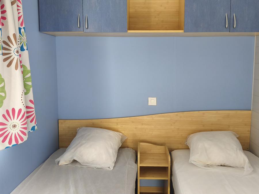 Mobilhome 4 personnes - 30m² - 2 chambres - n° 33 Terrasse couverte du SAMEDI au SAMEDI 6