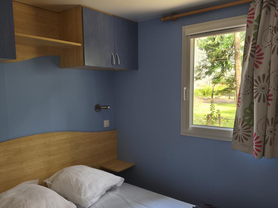 Mobilhome 4 personnes - 30m² - 2 chambres - n° 33 Terrasse couverte du SAMEDI au SAMEDI 7