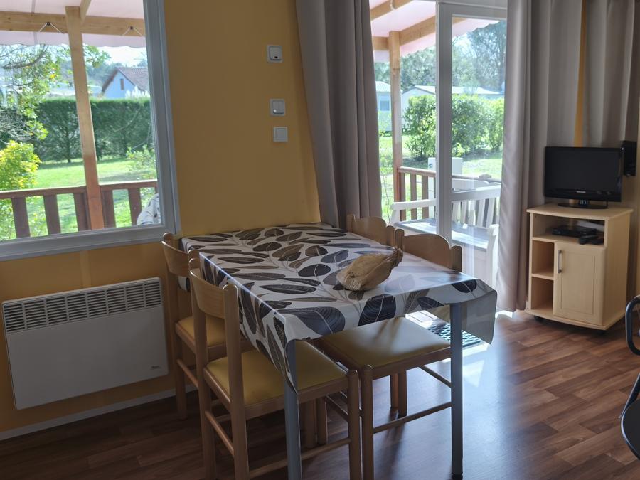 Mobilhome 4 personnes - 30m² - 2 chambres - n° 68 Terrasse couverte Dimanche au Dimanche 2