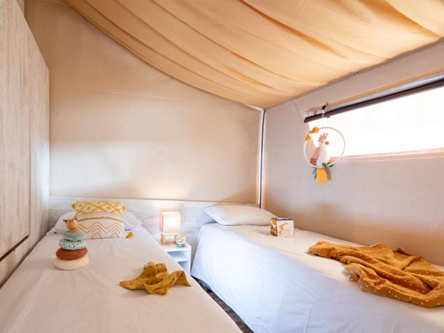 Tente en toile et en bois 4 personnes - Lodge Maasai 7