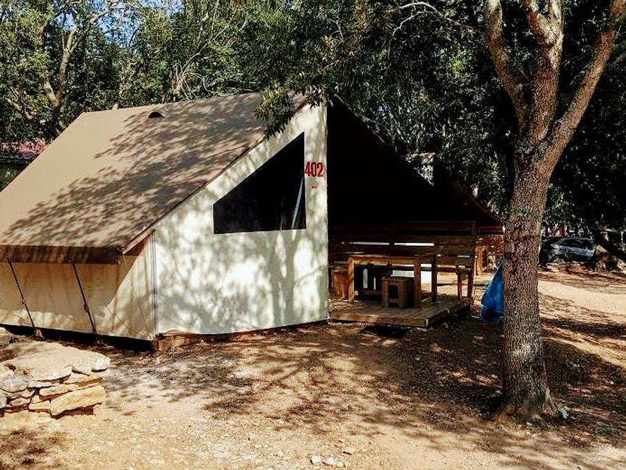 Bungalow toilé 4 personnes - 2 chambres - sans sanitaires 0