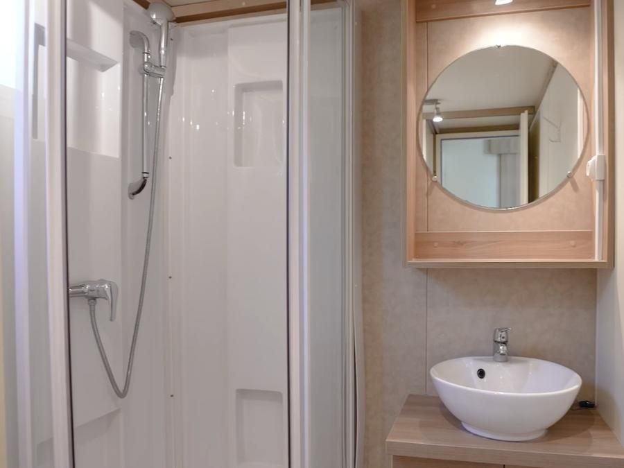 Chalet 4 personnes - bois 2 chambres Climatisé - Dimanche 4