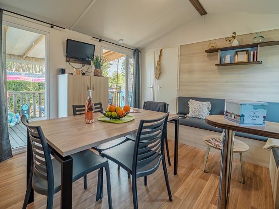 Mobilhome 6 personnes - PASSION - TV - PLANCHA 3