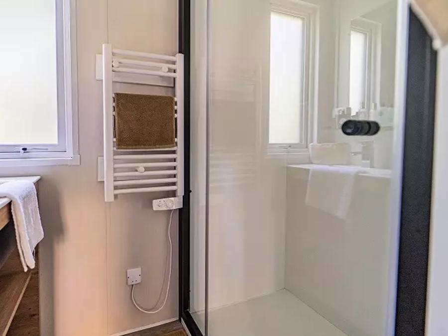 Mobilhome 4 personnes - Duo Premium 3 Pièces 4 Personnes Jacuzzi + Climatisé + TV 4