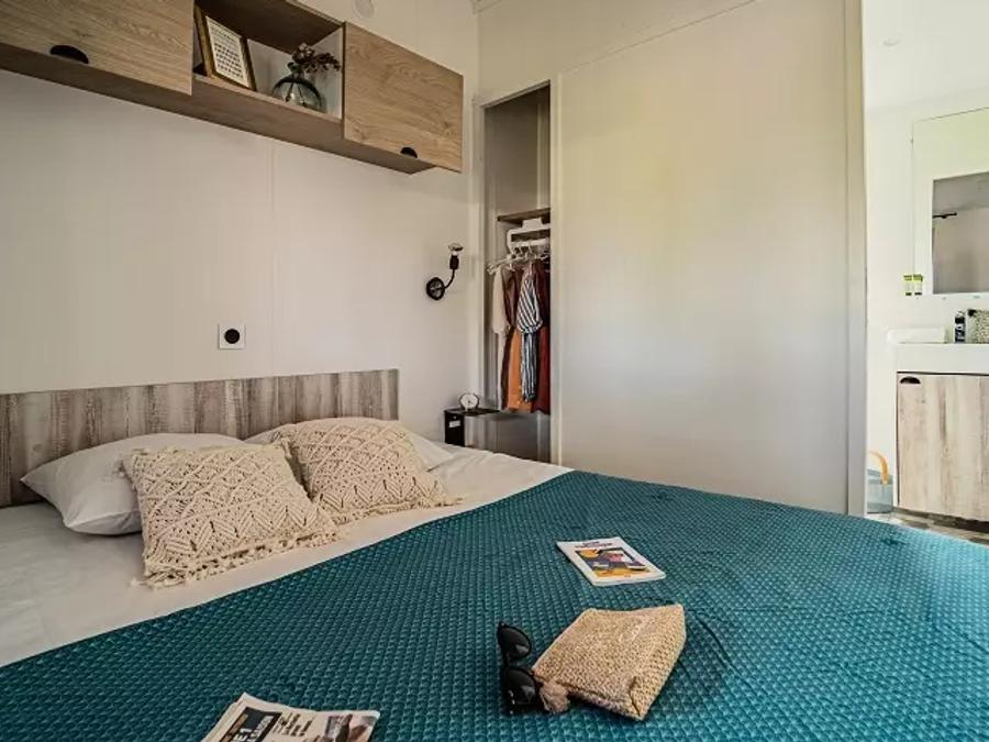 Mobilhome 6 personnes - Trio Premium 4 Pièces 6 Personnes Jacuzzi + Climatisé + TV 2