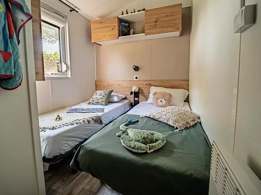 Mobilhome 8 personnes - Quattro Premium 5 Pièces 8 Personnes Jacuzzi + Climatisé + TV 6