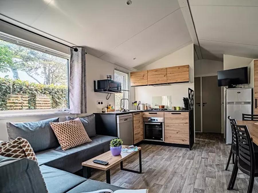 Mobilhome 8 personnes - Quattro Premium 5 Pièces 8 Personnes Jacuzzi + Climatisé + TV 0