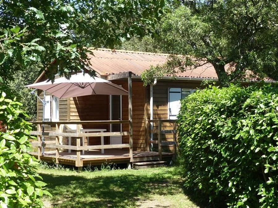 Chalet 6 personnes - Chalet Confort -35m² -2 chambres - terrasse semi-couverte - TV - Clim 2/6 pers 11