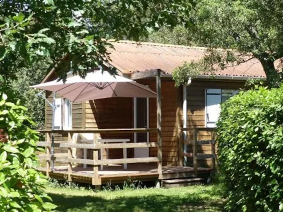 Chalet 6 personnes - Chalet Confort -35m² -2 chambres - terrasse semi-couverte - TV - Clim 2/6 pers 0