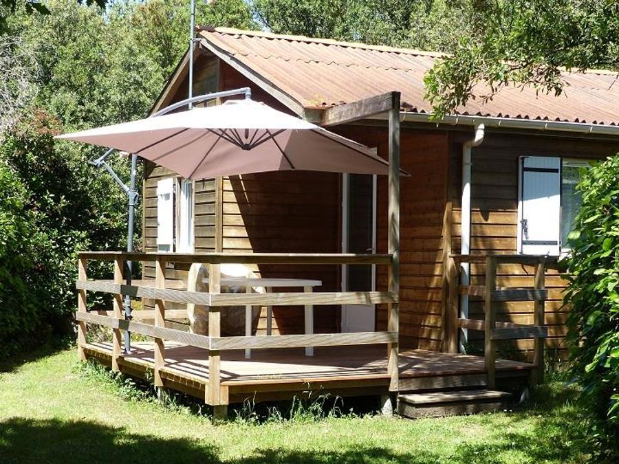 Chalet 6 personnes - Chalet Confort -35m² -2 chambres - terrasse semi-couverte - TV - Clim 2/6 pers 12