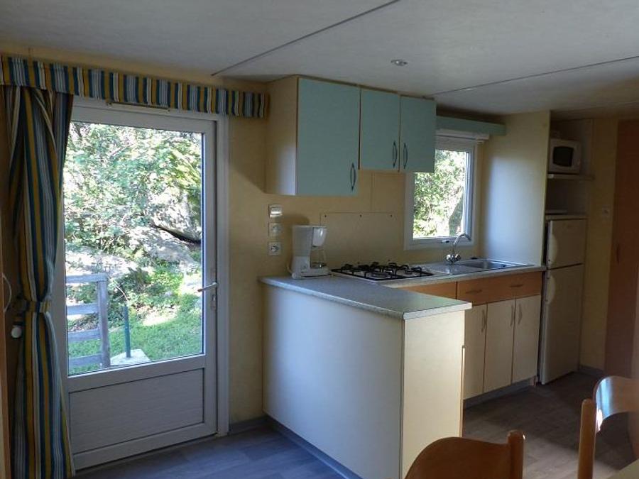 Mobilhome 4 personnes - Mobil-Home Confort -28m² -2 chambres - terrasse semi-couverte - TV - Clim 2/4 pers 5