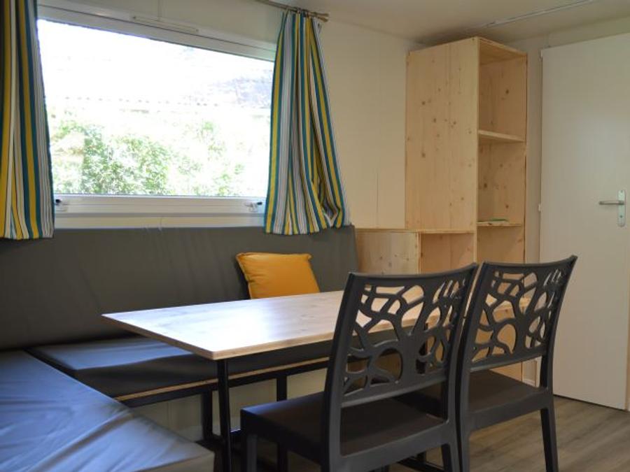 Mobilhome 4 personnes - Mobil-Home Confort -28m² -2 chambres - terrasse semi-couverte - TV - Clim 2/4 pers 12
