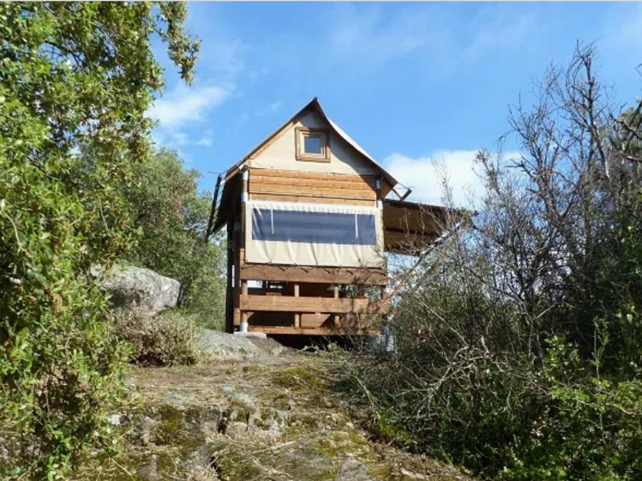 Tente en toile et en bois 4 personnes - Tente Bivouac XL sur pilotis Standard 2 chambres - en pleine nature (sans sanitaires) 2/4 pers 1