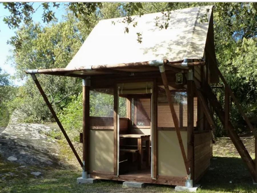 Tente en toile et en bois 4 personnes - Tente Bivouac XL sur pilotis Standard 2 chambres - en pleine nature (sans sanitaires) 2/4 pers 3