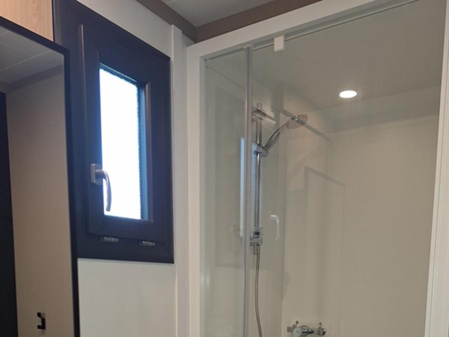 Chalet 5 personnes - NEW // Chalet Premium -28m2 - 2 chambres - terrasse couverte - TV - Clim 2/5 pers 10