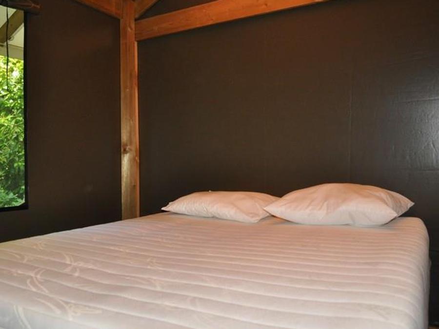 Tente en toile et en bois 5 personnes - LODGE, sans sanitaire 4