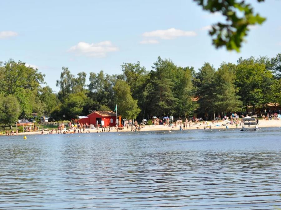 Camping du Grand Etang de Saint-Estèphe 2*