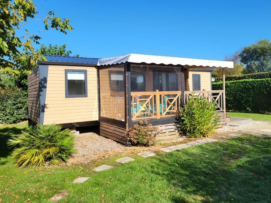 Mobilhome 6 personnes - Grand confort 3Ch 40m2 avec terrasse couverte et semi fermée 2