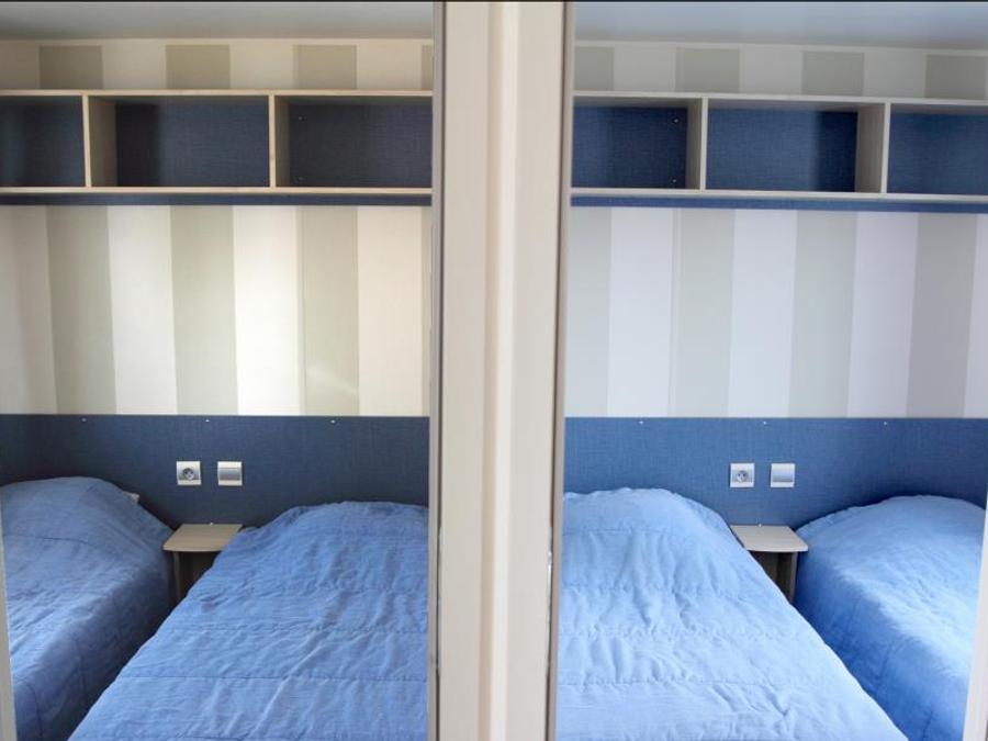 Mobilhome 7 personnes - Economique  banquette non dépliable 2