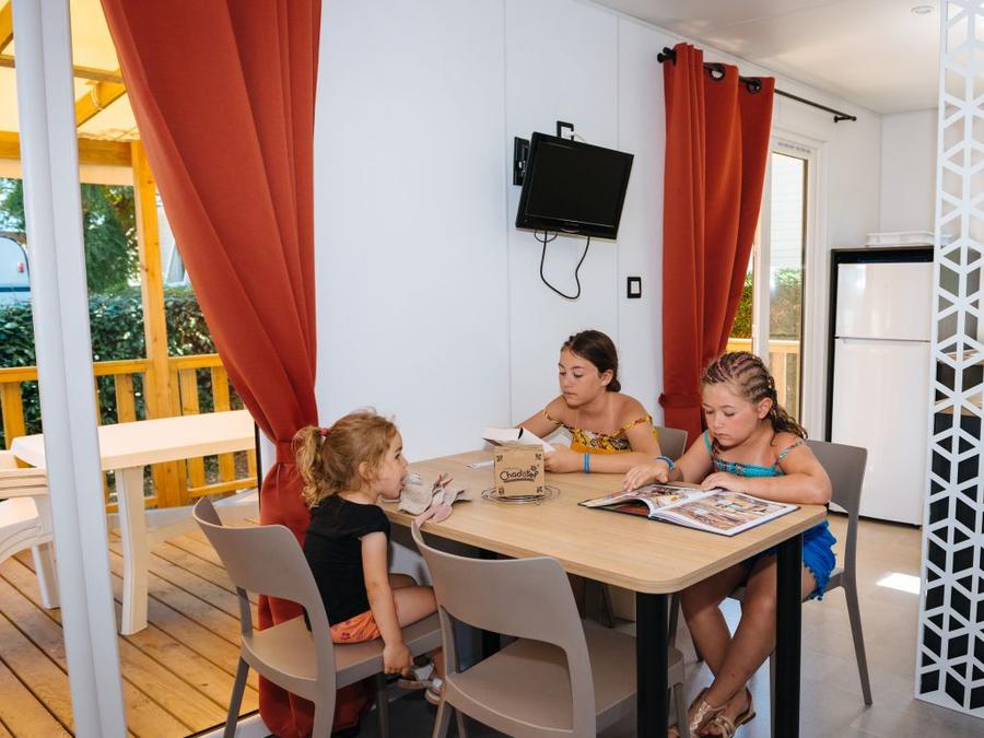 Mobilhome 6 personnes - C- Mobil-home Caraïbes climatisé 2 chambres 2