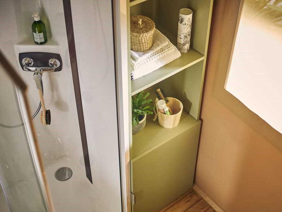 Hébergement 4 personnes - Wood lodge sur pilotis + sanitaire et SDB 4 pers 1