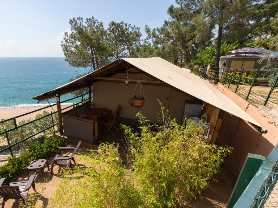Tente en toile et en bois 5 personnes - KENYA 0