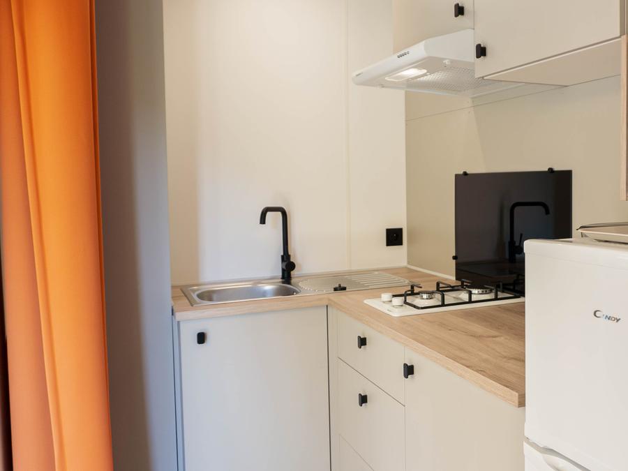 Mobilhome 2 personnes - Mobilhome CAHUTE - 1 chambre télévision climatisé - Modèle 2024 1/3 pers 1