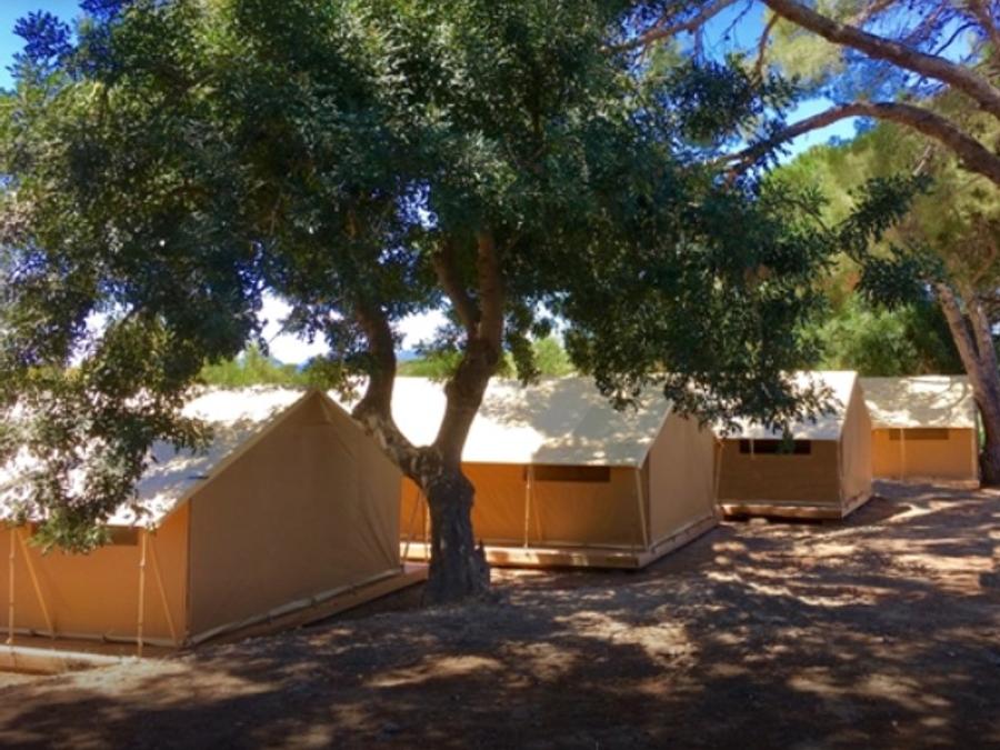 Tente en toile et en bois 4 personnes - Glamping Lodge 1/4 pers 1