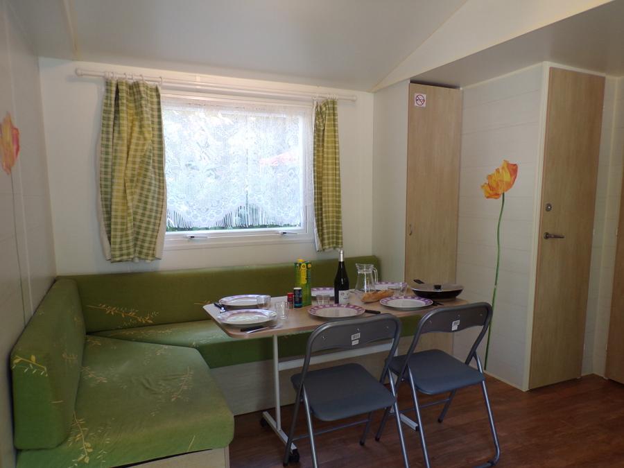 Mobilhome 6 personnes - Résidence mobile confort Chênes 3 chambres avec terrasse semi-couverte 18m² + TV + CLIM 6