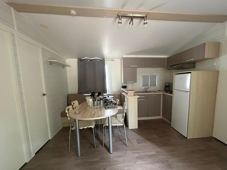 Mobilhome 6 personnes - Résidence mobile confort Chênes 3 chambres avec terrasse semi-couverte 18m² + TV + CLIM 5