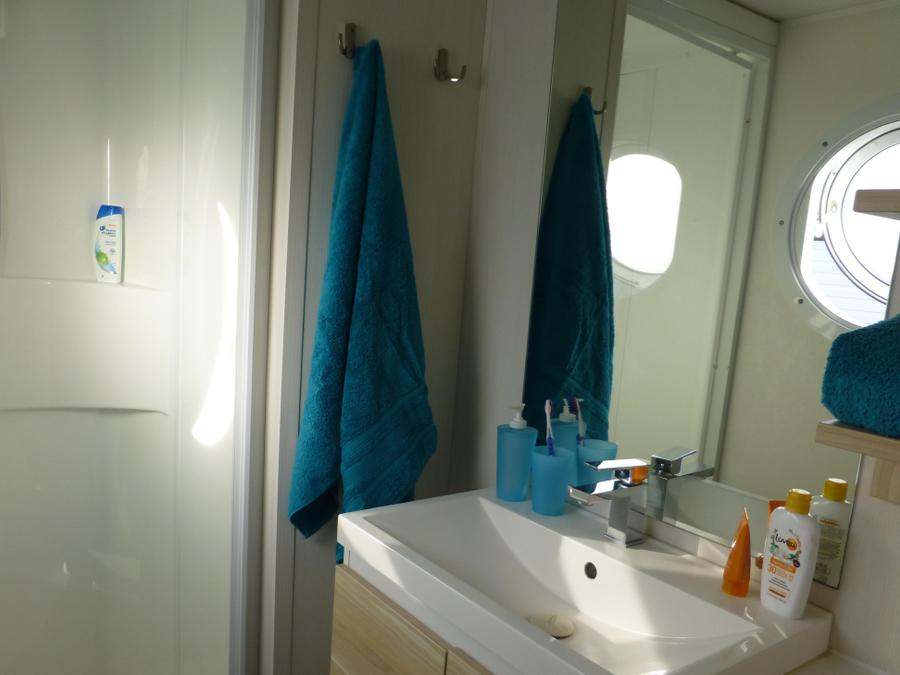 Mobilhome 4 personnes - 'Evasion Confort Eco' 29m² + 2 chambres + terrasse semi-couverte 13.5m² 4