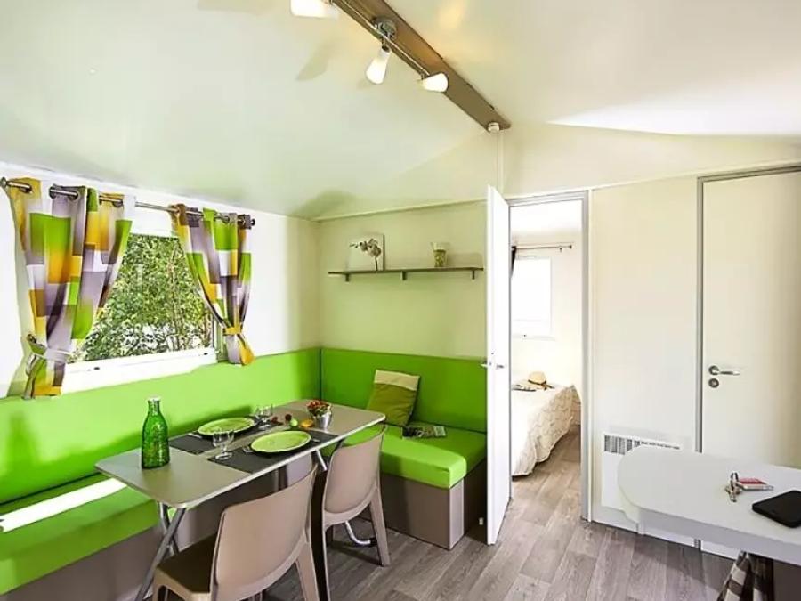 Mobilhome 6 personnes - 3 Pièces 4/6 Personnes + TV 0